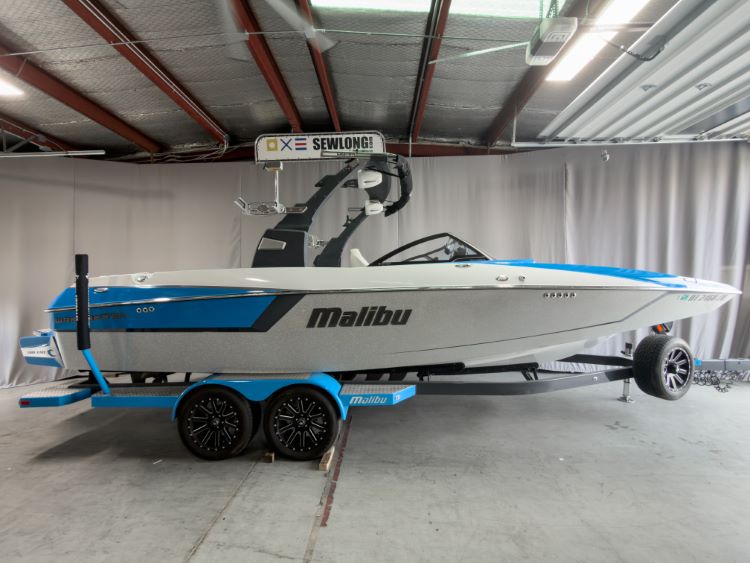 Malibu 24 MXZ with G4 Tower Double Up Storage cover - Image 10