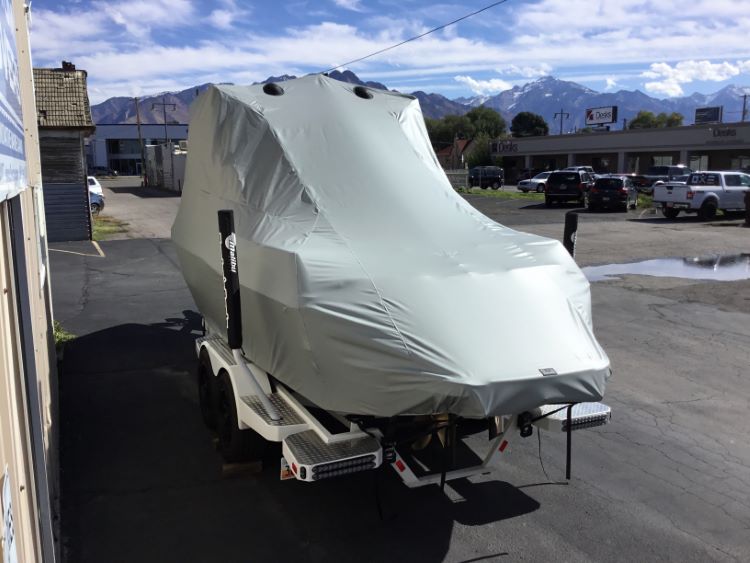 Malibu 23 LSV Wakesetter W/G5 Tower and Factory Bimini Double Up Storage Cover - Image 5