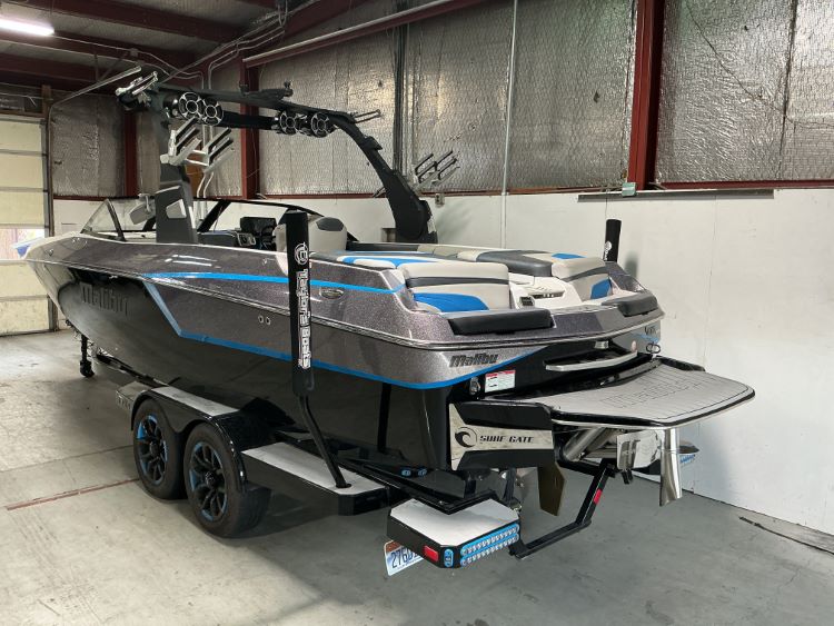 Malibu 24 MXZ Cinch Cover - Image 7