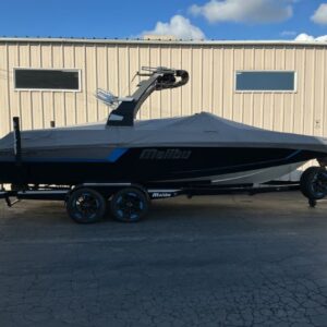 Malibu 24 MXZ Cinch Cover