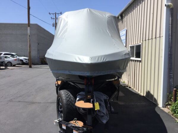 Malibu 25 LSV with GX Tower and Factory Bimini Double Up Storage Cover - Image 9