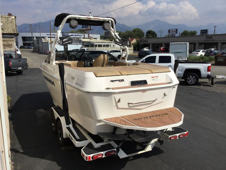 Moomba Max W/A3 Tower Cinch Cover - Image 8